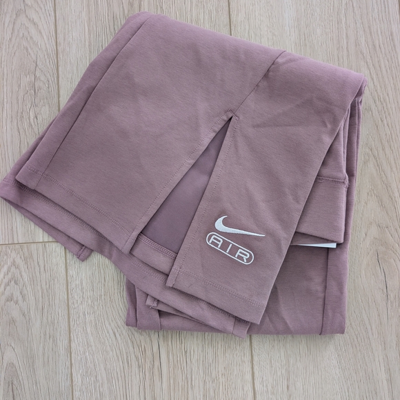 Nike Air Women’s High Waisted Flared Leggings In Smokey Mauve NWT - Picture 11 of 11